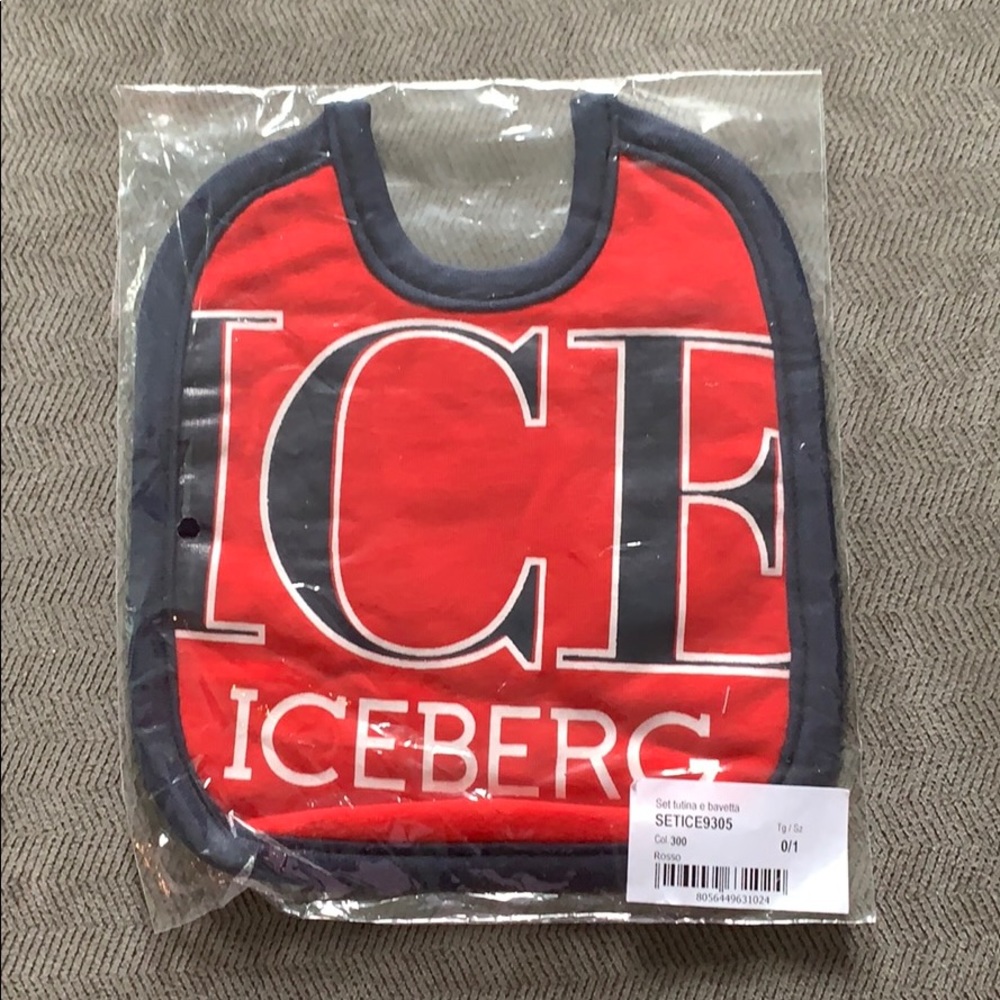 Ice Iceberg - Red and Blue Baby Bib - NEW